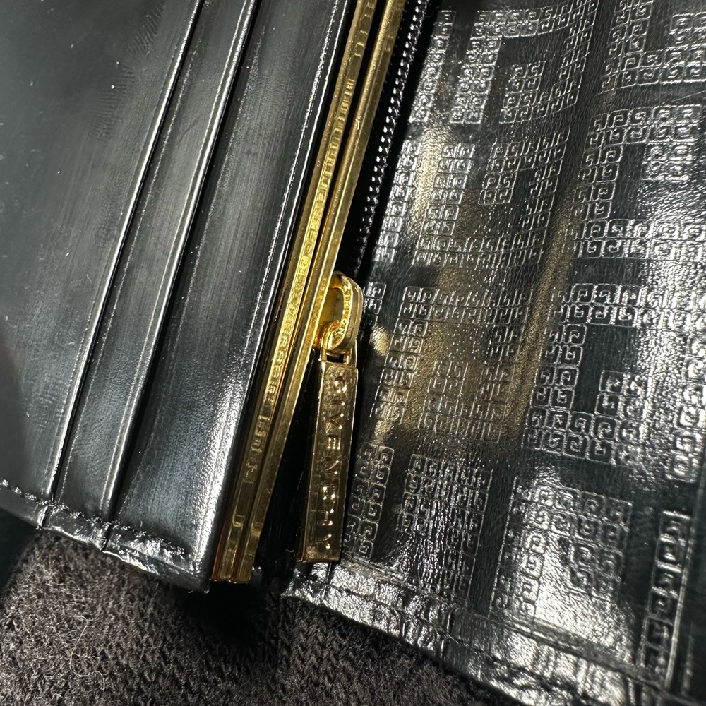 Black Givenchy Kisslock Wallet! - Picture 8 of 8